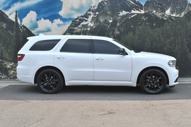 Used 2017 Dodge Durango R/T w/ Trailer Tow Group IV AWD/4WD image 2