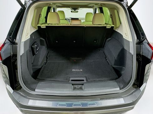 Used 2023 Nissan Rogue SL w/ SL Premium Package FWD image 30