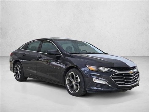 Used 2023 Chevrolet Malibu LT image 3