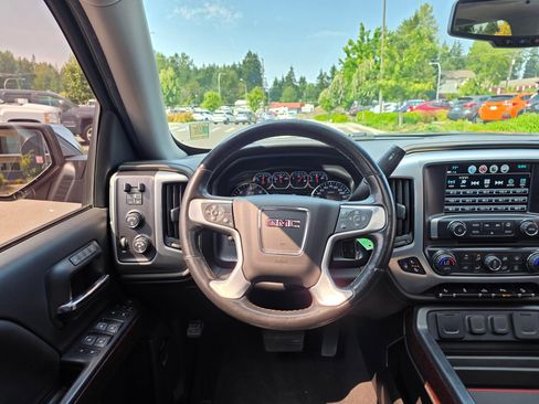 Used 2018 GMC Sierra 1500 SLT w/ SLT Premium Package AWD/4WD image 12