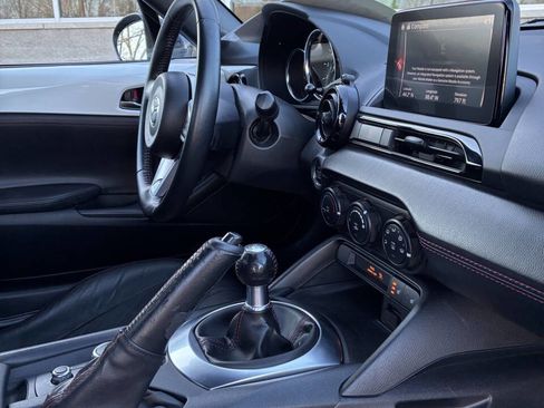 Used 2019 MAZDA MX-5 Miata Club w/ Brembo/BBS Package image 29