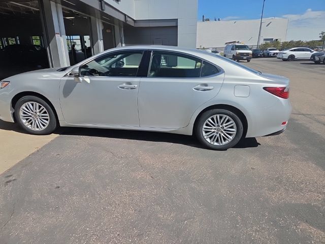 Used 2013 Lexus ES 350 w/ Luxury Pkg FWD image 7