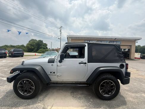 Used 2008 Jeep Wrangler X AWD/4WD image 3