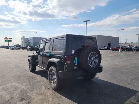 Used 2017 Jeep Wrangler Unlimited Rubicon w/ Dual Top Group AWD/4WD image 4