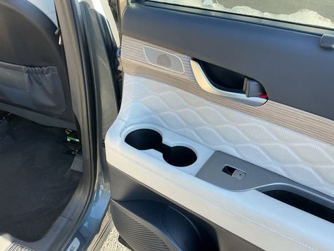 Certified 2022 Hyundai Palisade Calligraphy w/ Cargo Package image 26