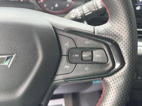 Used 2024 Chevrolet Trax RS w/ Driver Confidence Package FWD image 22