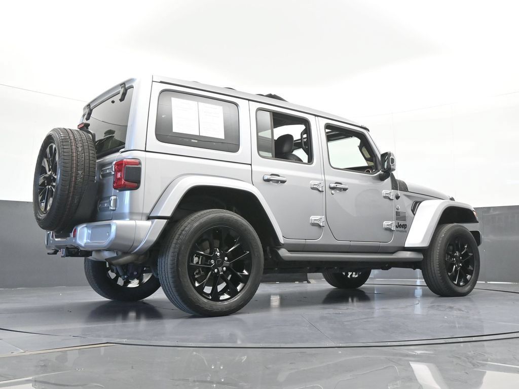 Used 2021 Jeep Wrangler Unlimited Sahara AWD/4WD image 61