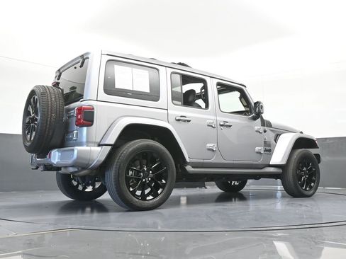 Used 2021 Jeep Wrangler Unlimited Sahara AWD/4WD image 61