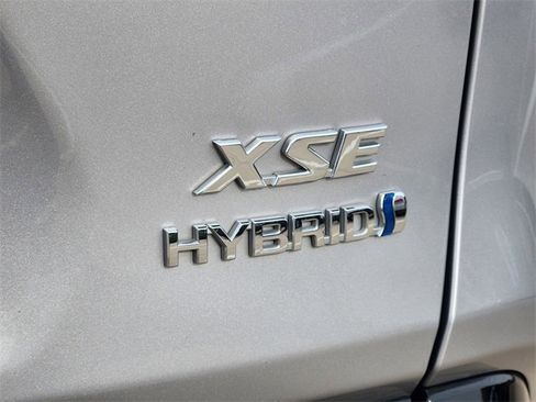 Used 2021 Toyota RAV4 XSE image 8