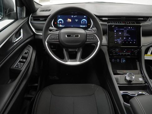 New 2026 Jeep Grand Cherokee Laredo X AWD/4WD image 19