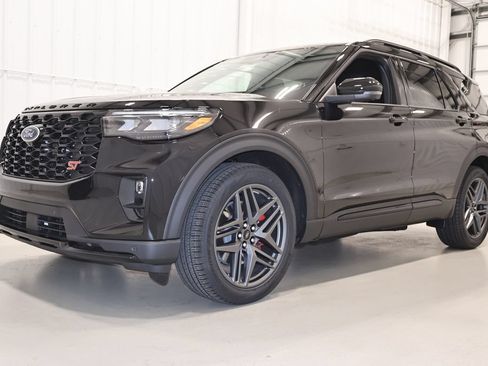 New 2026 Ford Explorer ST w/ Sun And Sound Package AWD/4WD image 5