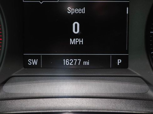 Used 2023 Chevrolet TrailBlazer LT w/ LPO, Blackout Package FWD image 16
