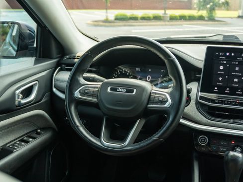 Used 2022 Jeep Compass Latitude w/ Convenience Group FWD image 21