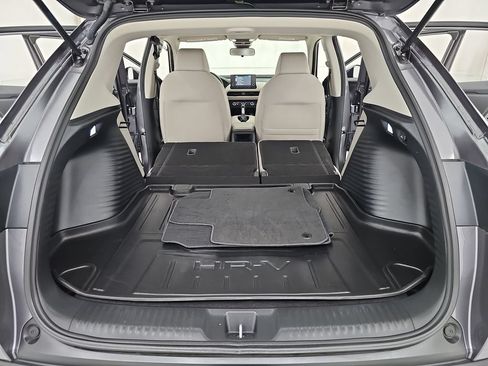 Used 2025 Honda HR-V LX image 18