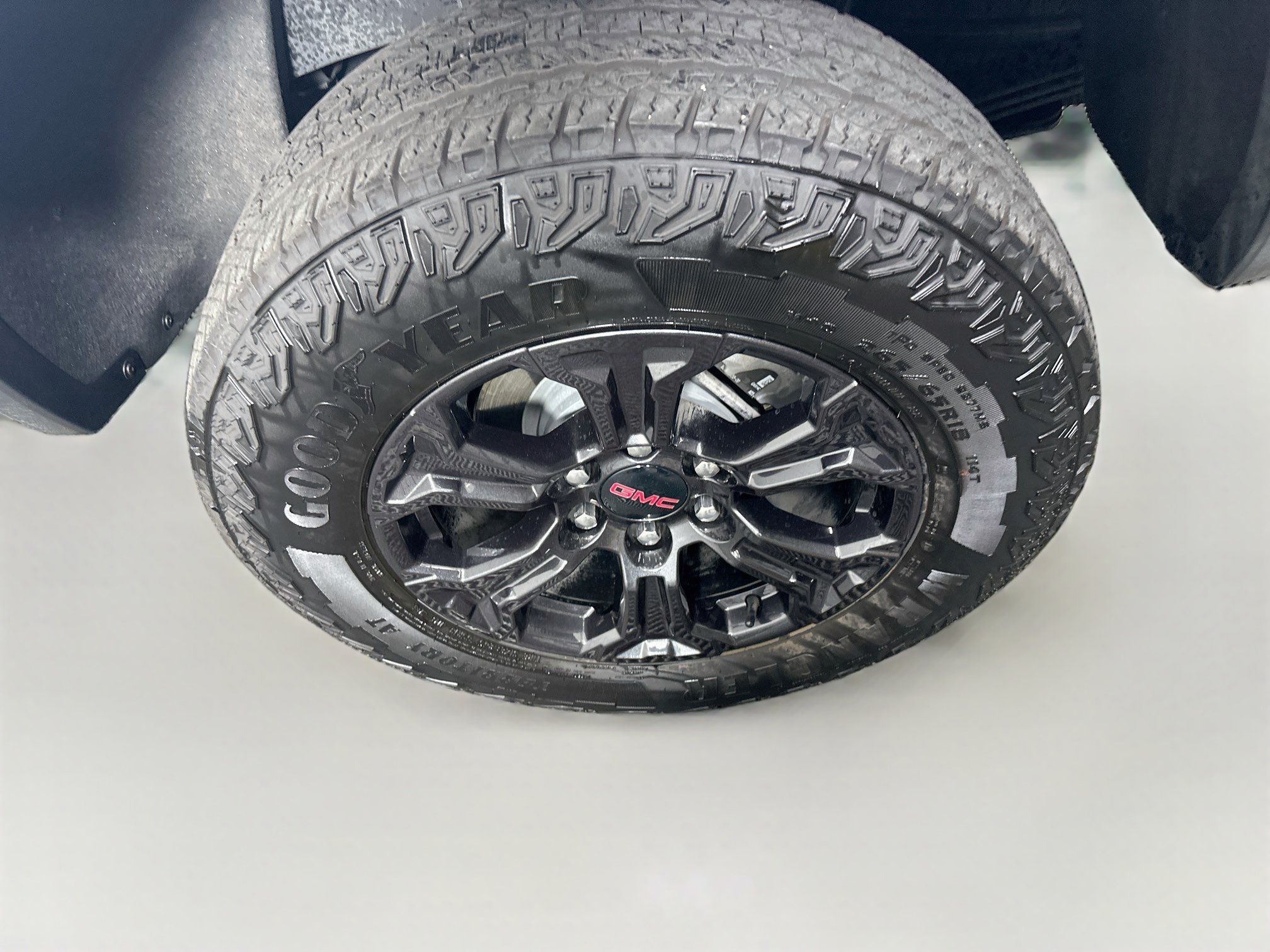 Used 2025 GMC Canyon Elevation w/ Convenience Package RWD image 11
