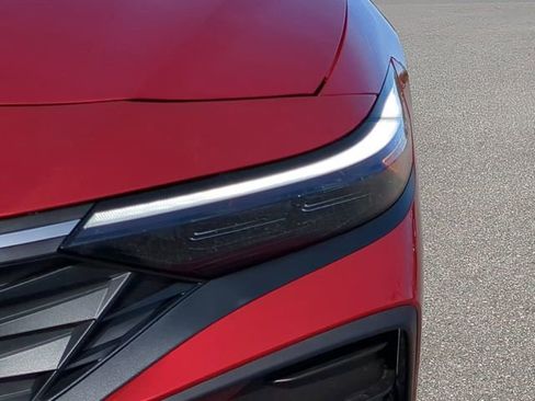 New 2025 Hyundai Elantra Sport FWD image 10