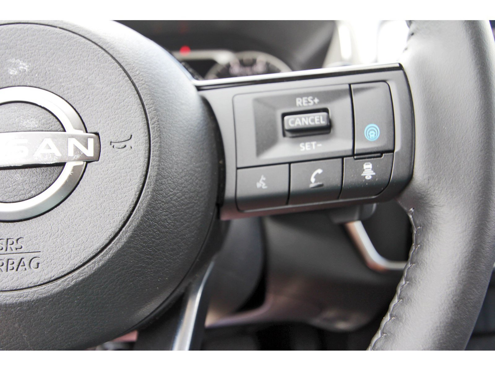 Used 2023 Nissan Rogue SV w/ SV Premium B Package FWD image 20