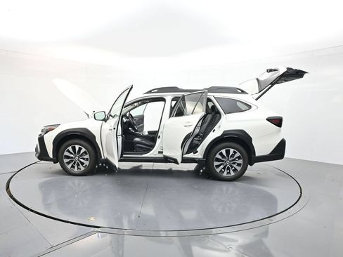 Used 2024 Subaru Outback Limited XT AWD/4WD image 35