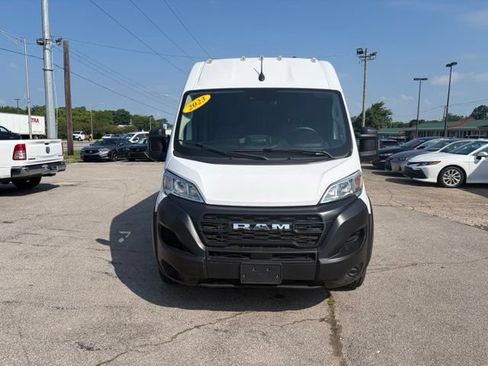 Used 2023 RAM ProMaster 2500 FWD image 2