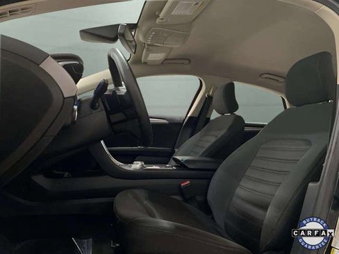 Used 2019 Ford Fusion SE image 23