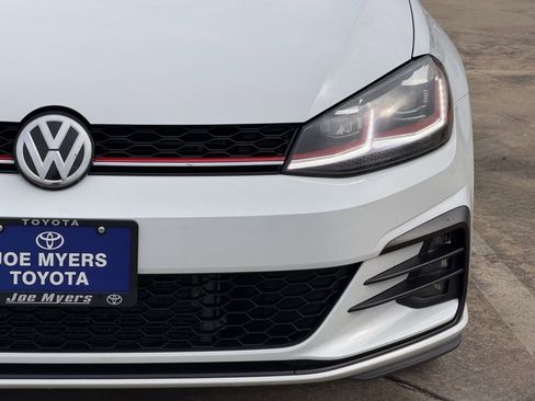 Used 2019 Volkswagen GTI SE FWD image 4