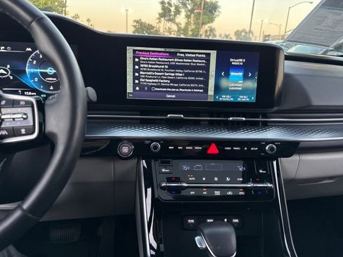 Used 2024 Kia Carnival SX Prestige image 17