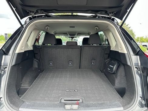 Certified 2023 Nissan Rogue SV AWD/4WD image 17