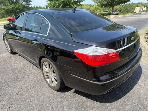 Used 2011 Hyundai Genesis 4.6 RWD image 7
