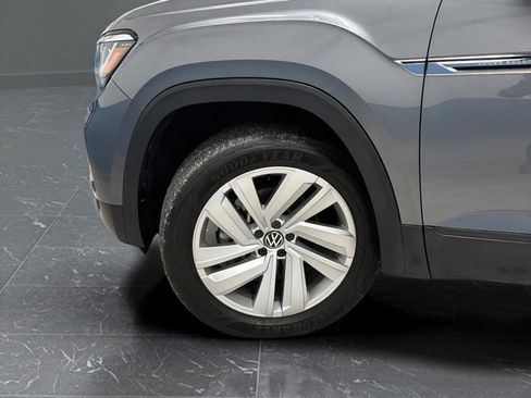 Used 2022 Volkswagen Atlas Cross Sport SE image 32