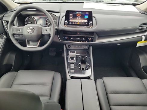 New 2026 Nissan Rogue SV FWD image 6