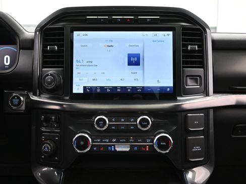 Used 2022 Ford F150 Lariat w/ Equipment Group 502A High image 16