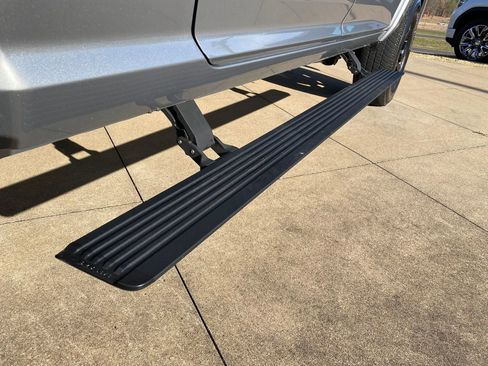 Used 2022 RAM 2500 Limited w/ Night Edition image 9