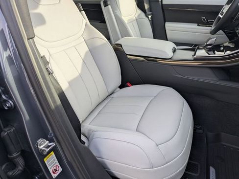 New 2026 Land Rover Range Rover Sport SE image 18