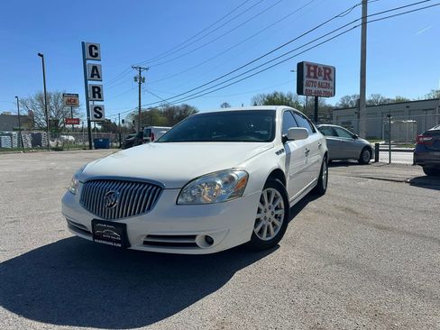 Used 2010 Buick Lucerne CXL image 1