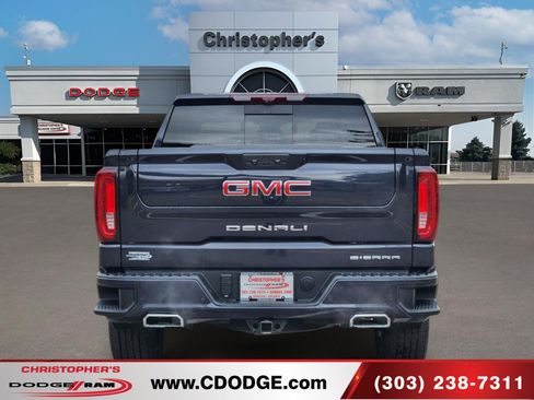Used 2023 GMC Sierra 1500 Denali w/ Technology Package AWD/4WD image 4