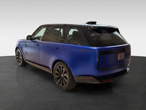 New 2025 Land Rover Range Rover SE AWD/4WD image 4