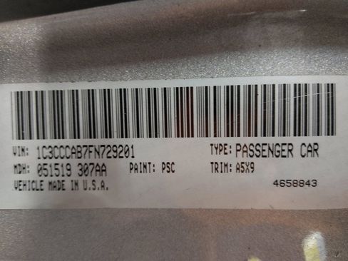 Used 2015 Chrysler 200 Limited FWD image 33