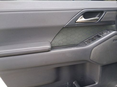 Used 2024 Lexus GX 550 image 11