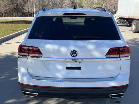 Certified 2023 Volkswagen Atlas SE w/ Panoramic Sunroof Package image 9