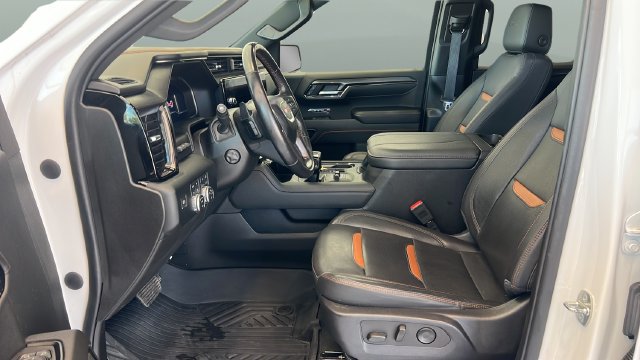 Used 2023 GMC Sierra 1500 AT4 w/ AT4 Premium Package AWD/4WD image 10