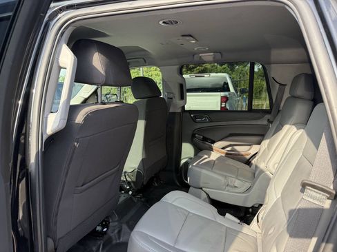 Used 2020 Chevrolet Tahoe 2WD w/ Remote Keyless Entry Package image 12