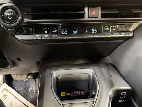 Used 2023 Toyota Crown XLE image 20