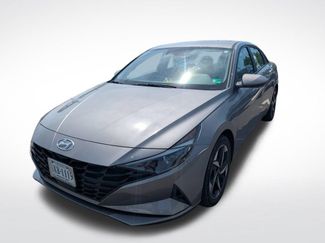 Certified 2023 Hyundai Elantra SEL w/ Convenience Package FWD video 2