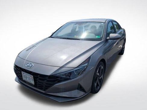 Certified 2023 Hyundai Elantra SEL w/ Convenience Package FWD image 2