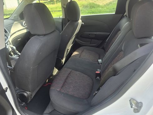 Used 2018 Chevrolet Sonic LT image 9