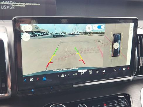 New 2025 Ford Expedition Max Platinum w/ Driver's Package image 17