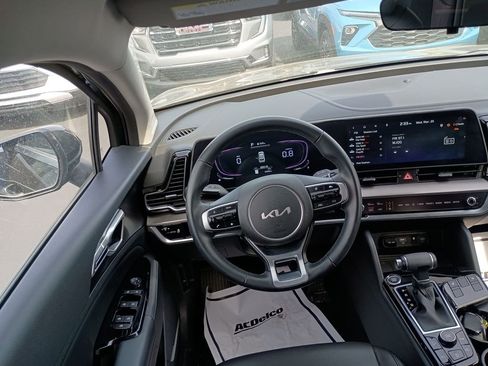 Used 2025 Kia Sportage EX image 20
