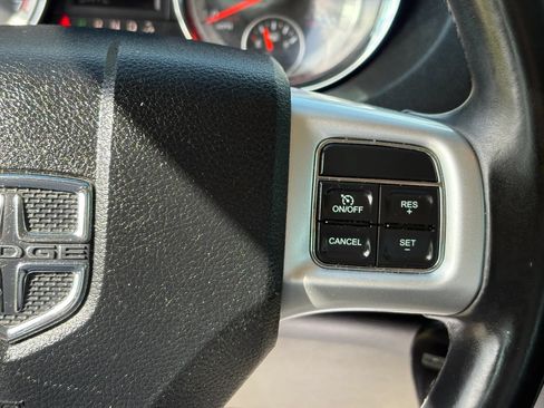 Used 2016 Dodge Grand Caravan American Value Package w/ UConnect Hands-Free Group FWD image 13