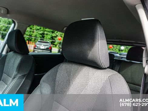 Used 2025 Nissan Rogue SV FWD image 18