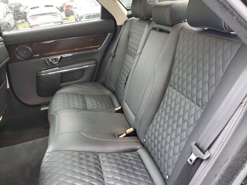 Used 2019 Jaguar XJ L Supercharged image 12